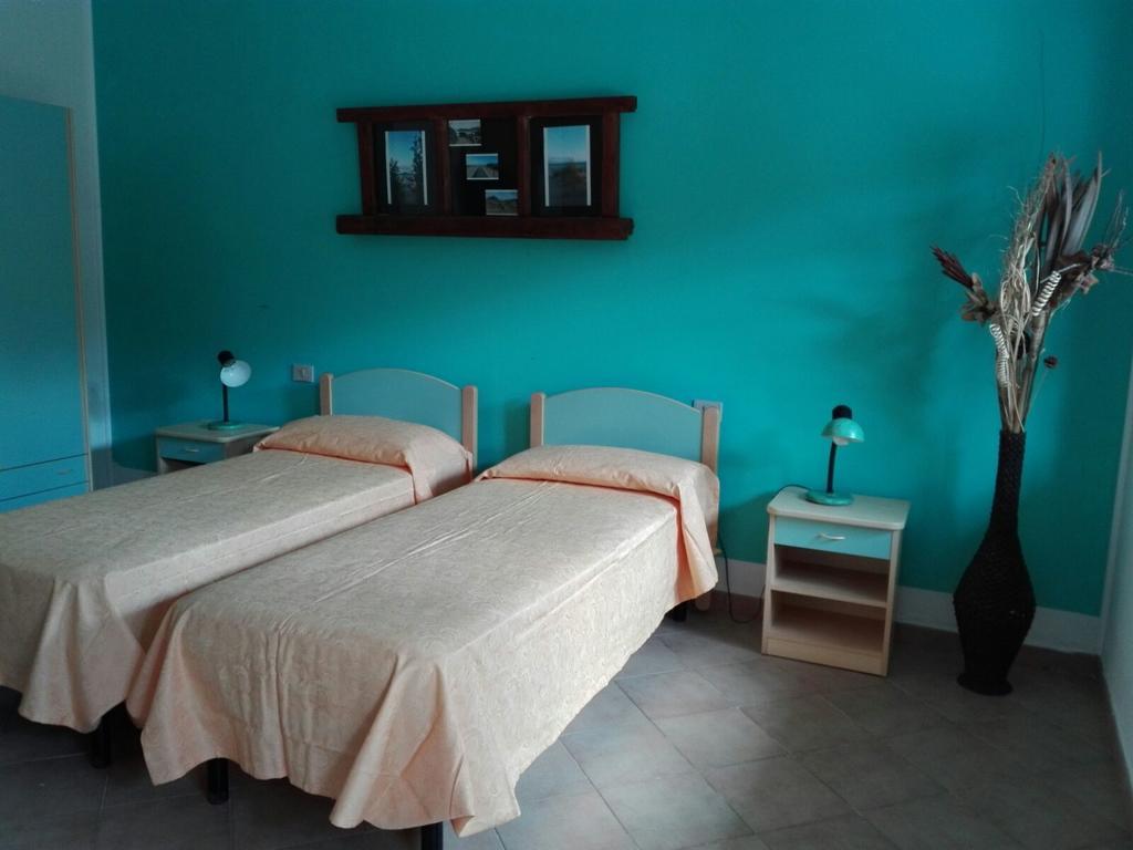 Hôtel Santigu Cunventu à Domus De Maria Extérieur photo